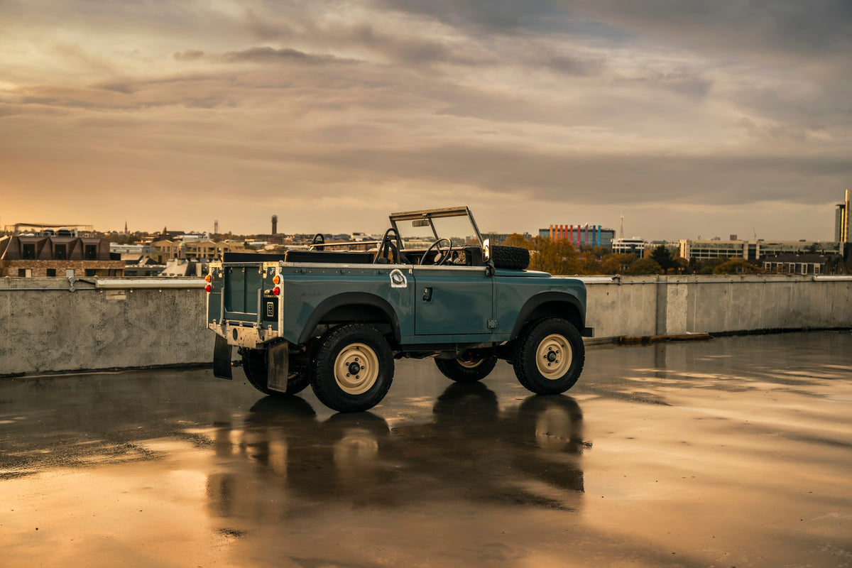 Classic 1980 Land Rover Series 3 for Hire London | Cut to the Classics ...