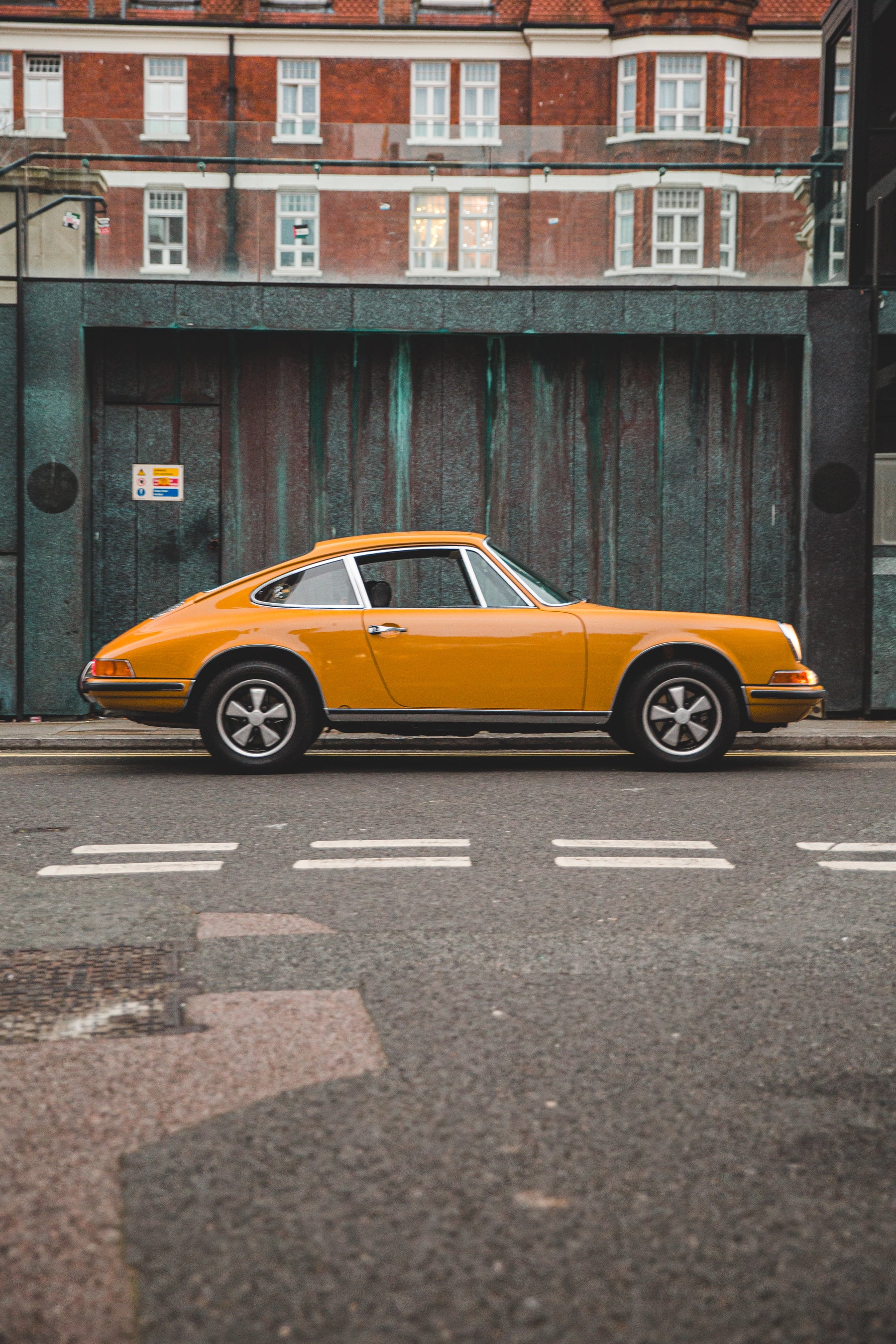 PORSCHE_911_1969_CUT_TO_THE_CLASSICS_87_of_228.jpg